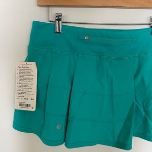 NWT Lululemon Pace Rival skirt 8R Eucalyptus